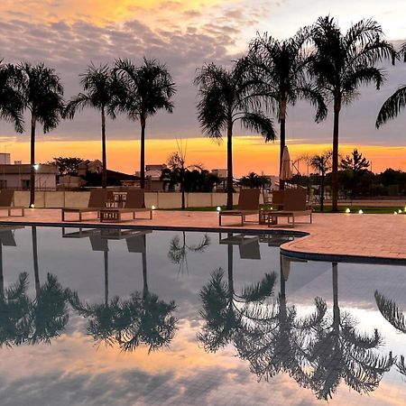 Doubletree By Hilton - Resort - Foz Do Iguacu Exterior photo Sunset at the University of Fortaleza