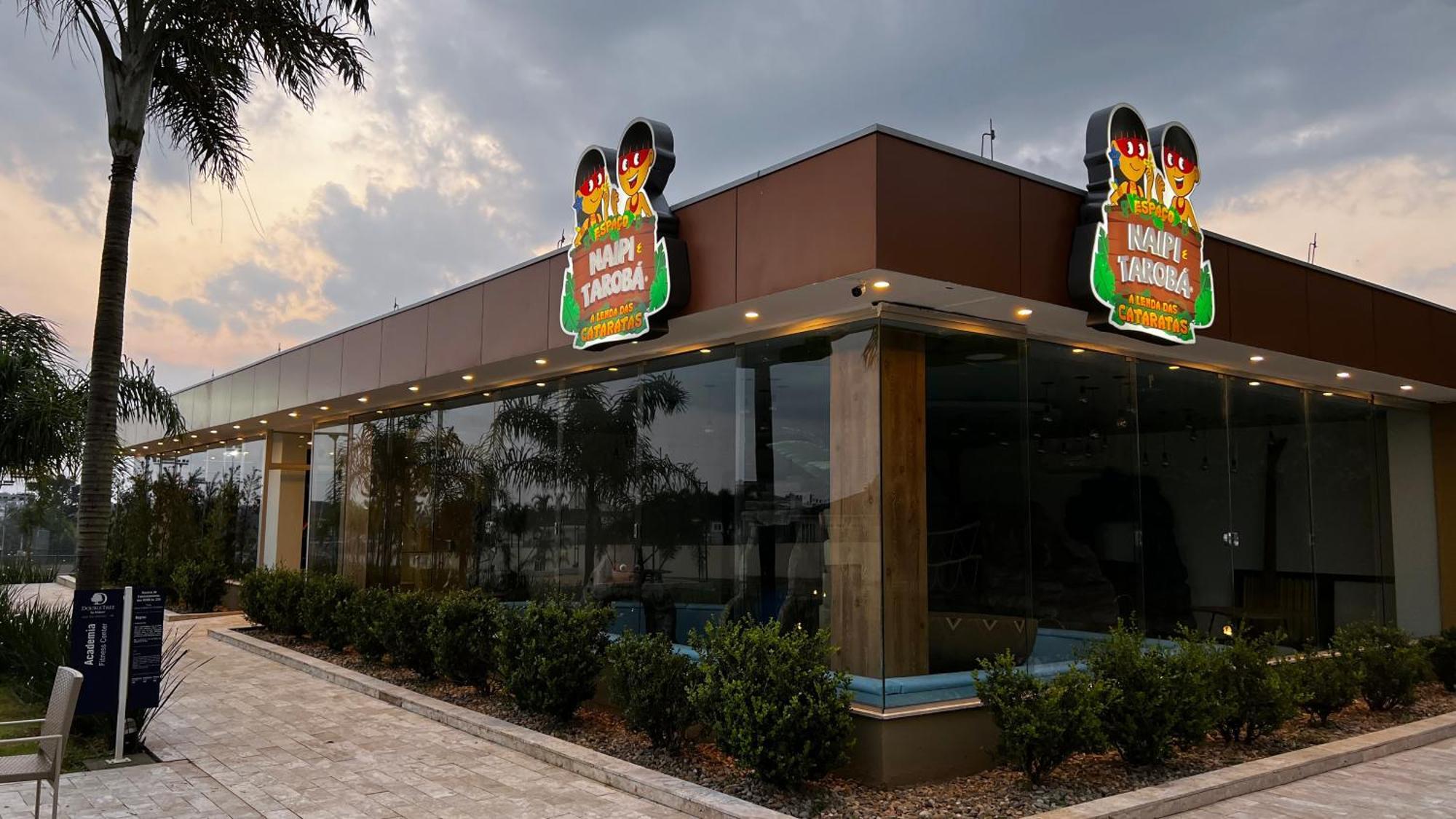 Doubletree By Hilton - Resort - Foz Do Iguacu Exterior photo Burger King in the city of São José dos Campos, Brazil