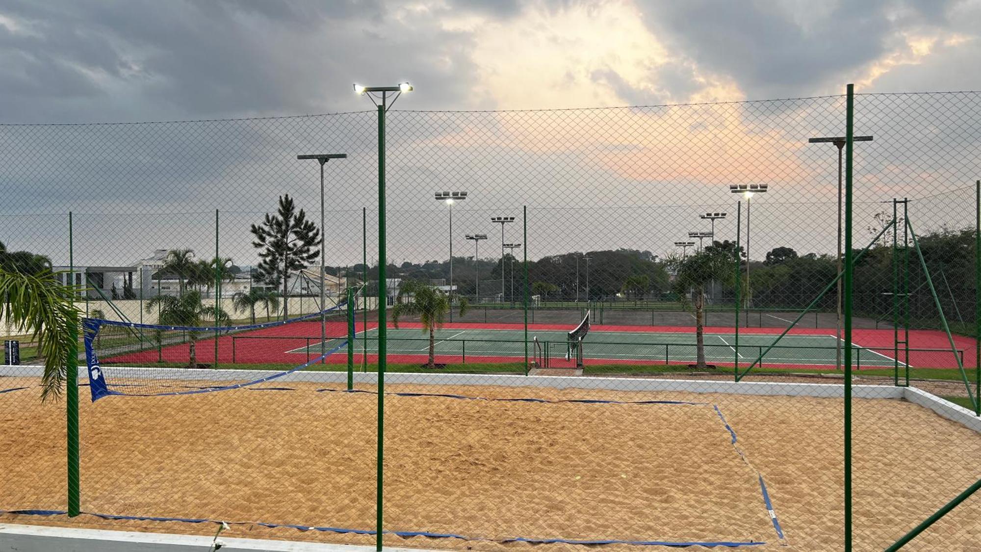 Doubletree By Hilton - Resort - Foz Do Iguacu Exterior photo Tennis courts at the park